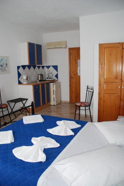 Vrohaki Studios&Rooms Piso Livadi Exterior foto