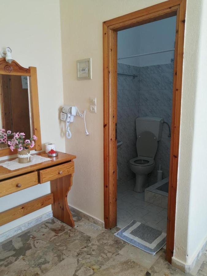 Vrohaki Studios&Rooms Piso Livadi Exterior foto